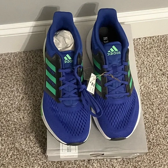 New with tags Men’s Adidas Running Shoes - Picture 5 of 11